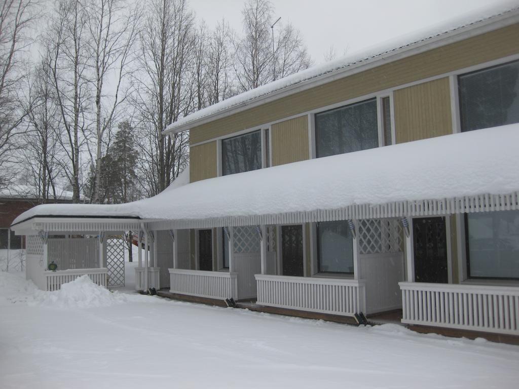 Aemmaen Hotelli Suomussalmi Extérieur photo